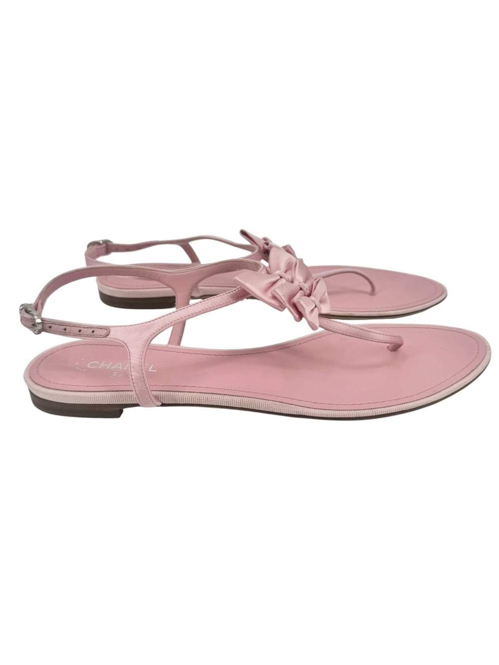 Chanel Pink Satin Bow Thong Sandals - Picture 3 of 10